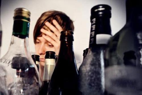 ارتباط نوشیدن مشروبات الکلی و بروز خطرات مغزی