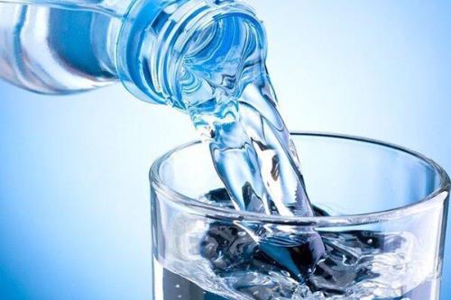 یک لیتر آب بطری حاوی 240 هزار تکه ریز پلاستیک است