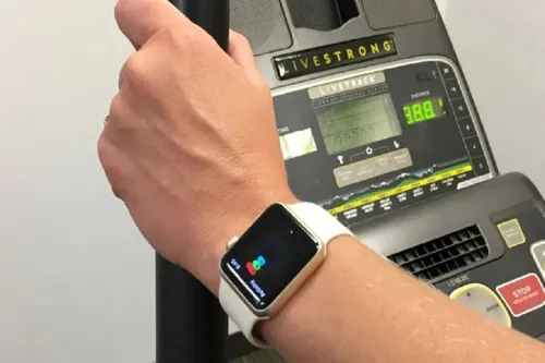 انقلابی در تشخیص بیماری قلبی با ادغام ساعت هوشمند و هوش مصنوعی